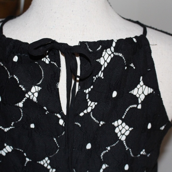 Liv Los Angeles, Anthropology  floral eyelet cutouts tank top - Picture 4 of 8